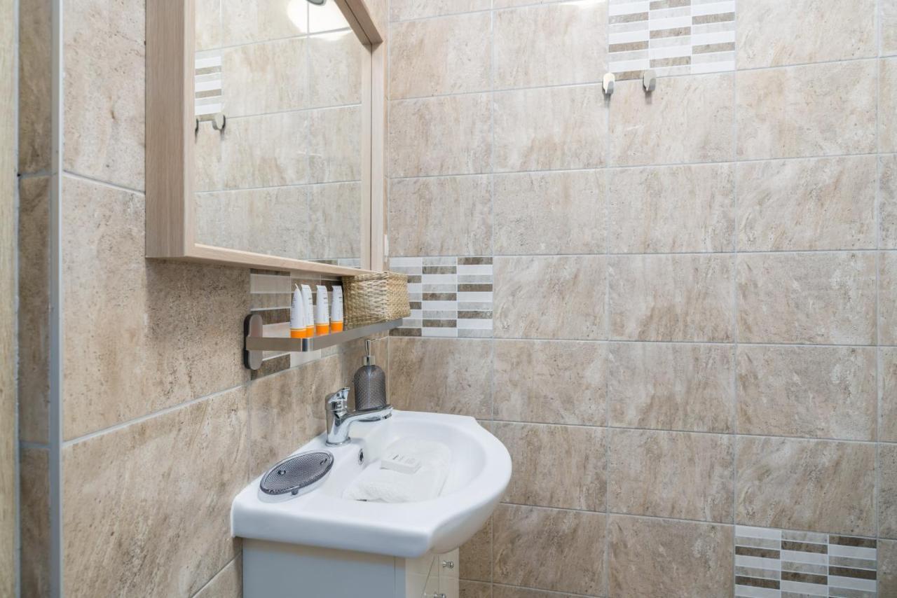 Kwiatowa Apartments Poznan City Center By Noclegi Renters Bagian luar foto